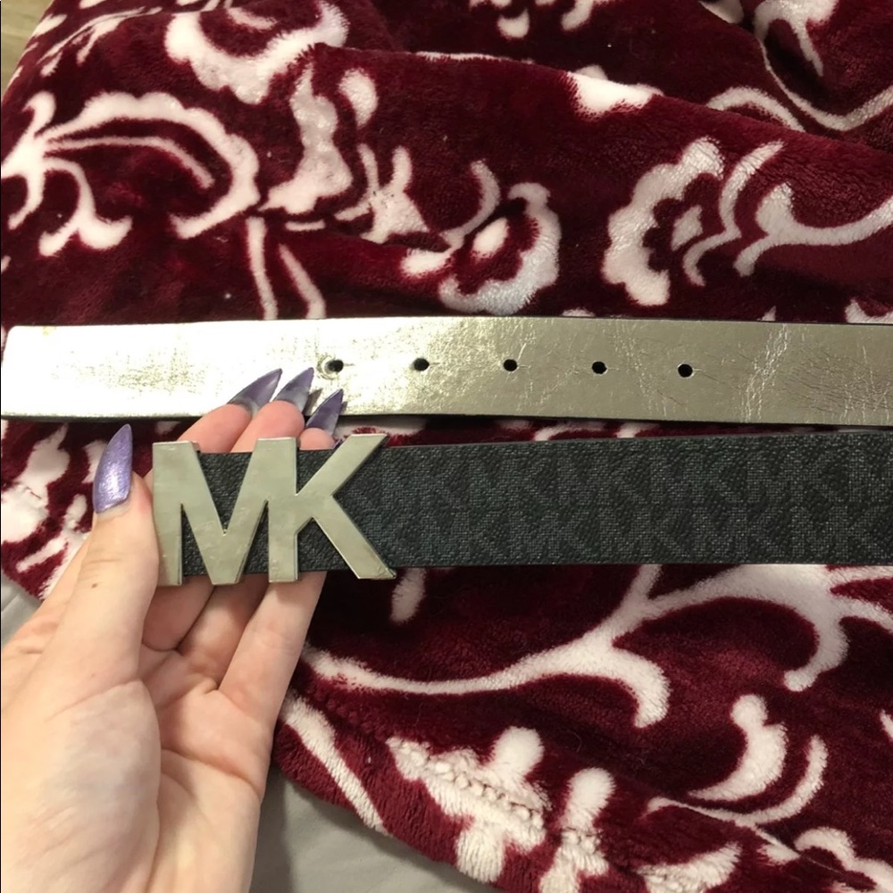 Michael Kors belt (women’s)